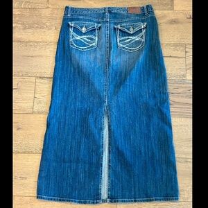 MAURICES long maxi denim / jean skirt - Size 11/12 - Back Split & Dark Wash